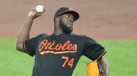 Orioles place closer Félix Bautista on 15-day IL with elbow injury, recall top pitching prospect DL Hall from Triple-A
